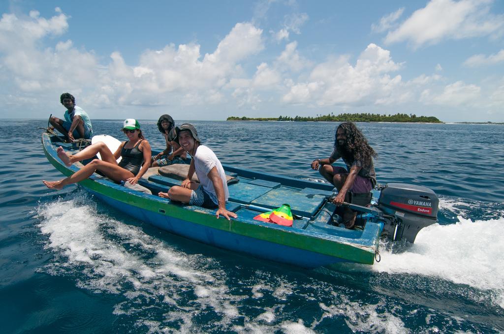 Jail Break Surf Inn Himmafushi Esterno foto