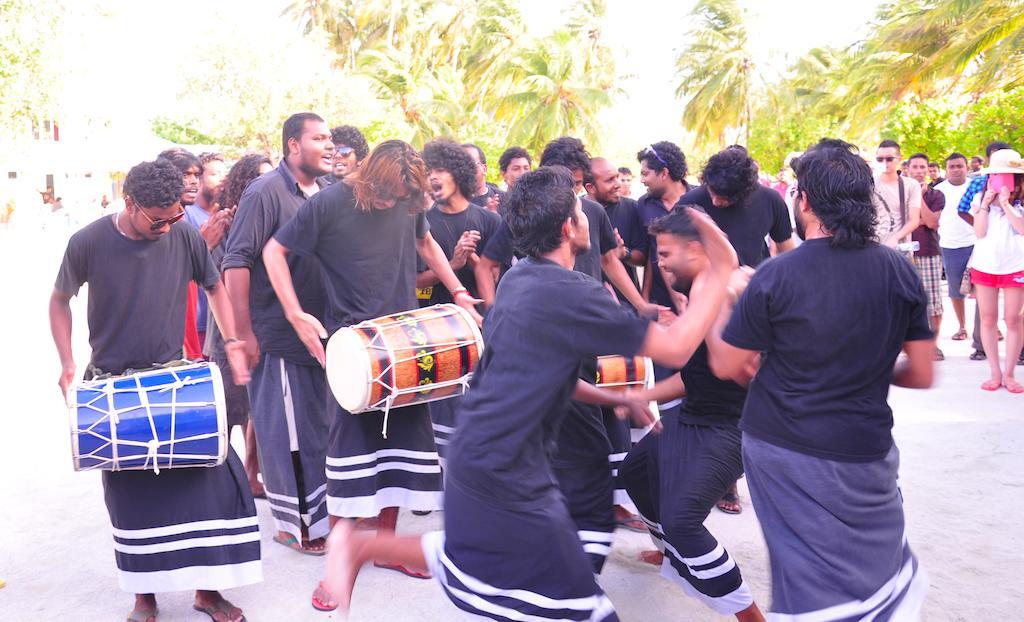 Jail Break Surf Inn Himmafushi Esterno foto